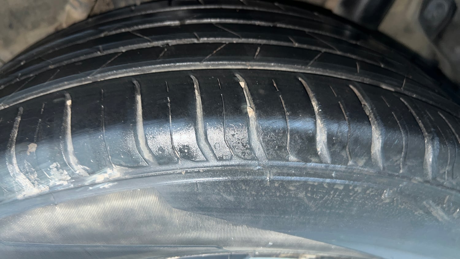 Used 2022 Hyundai Venue SX 1.2 Petrol Petrol Manual tyres LEFT REAR TYRE TREAD VIEW