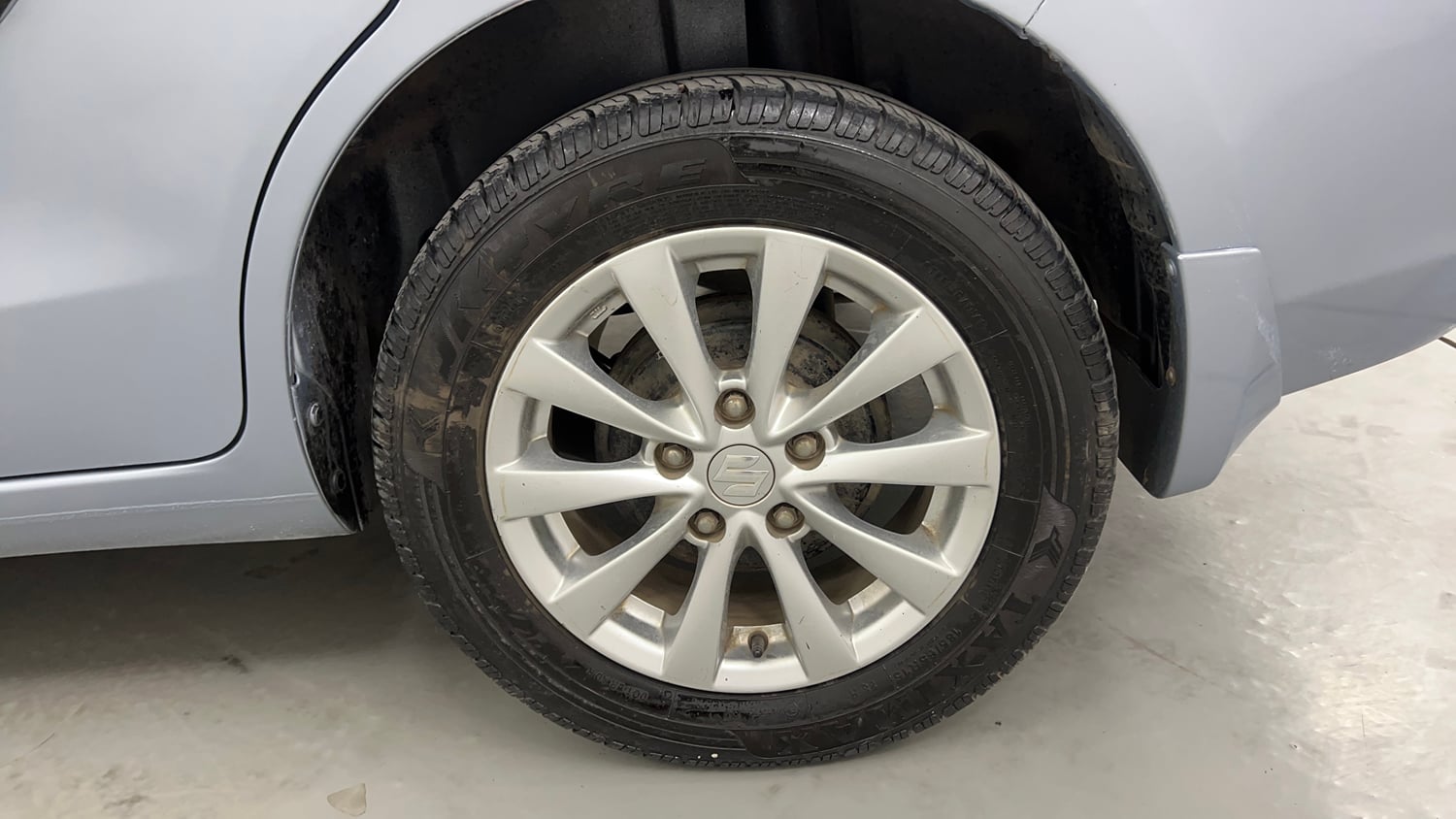 Used 2014 Maruti Suzuki Ertiga ZXi Petrol Manual tyres LEFT REAR TYRE RIM VIEW