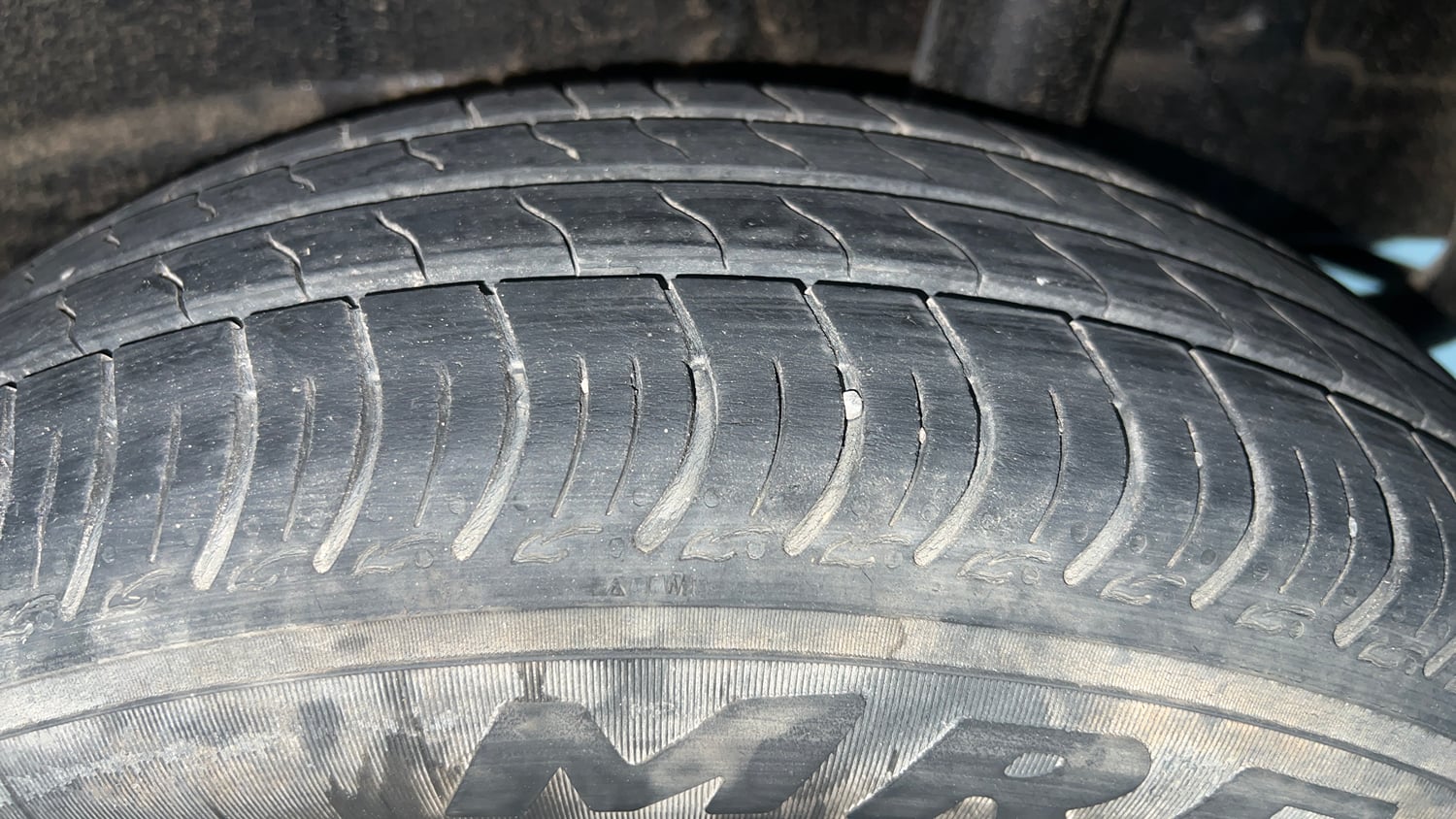 Used 2023 Maruti Suzuki Wagon R VXI 1.0 AGS Petrol Automatic tyres LEFT REAR TYRE TREAD VIEW