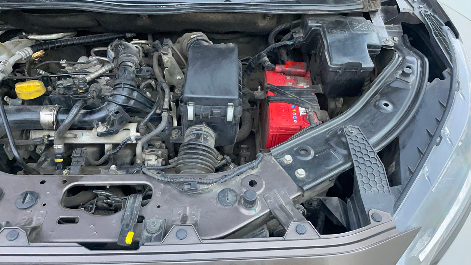 Used 2021 Nissan Magnite XL Turbo CVT Petrol Automatic engine ENGINE LEFT SIDE VIEW