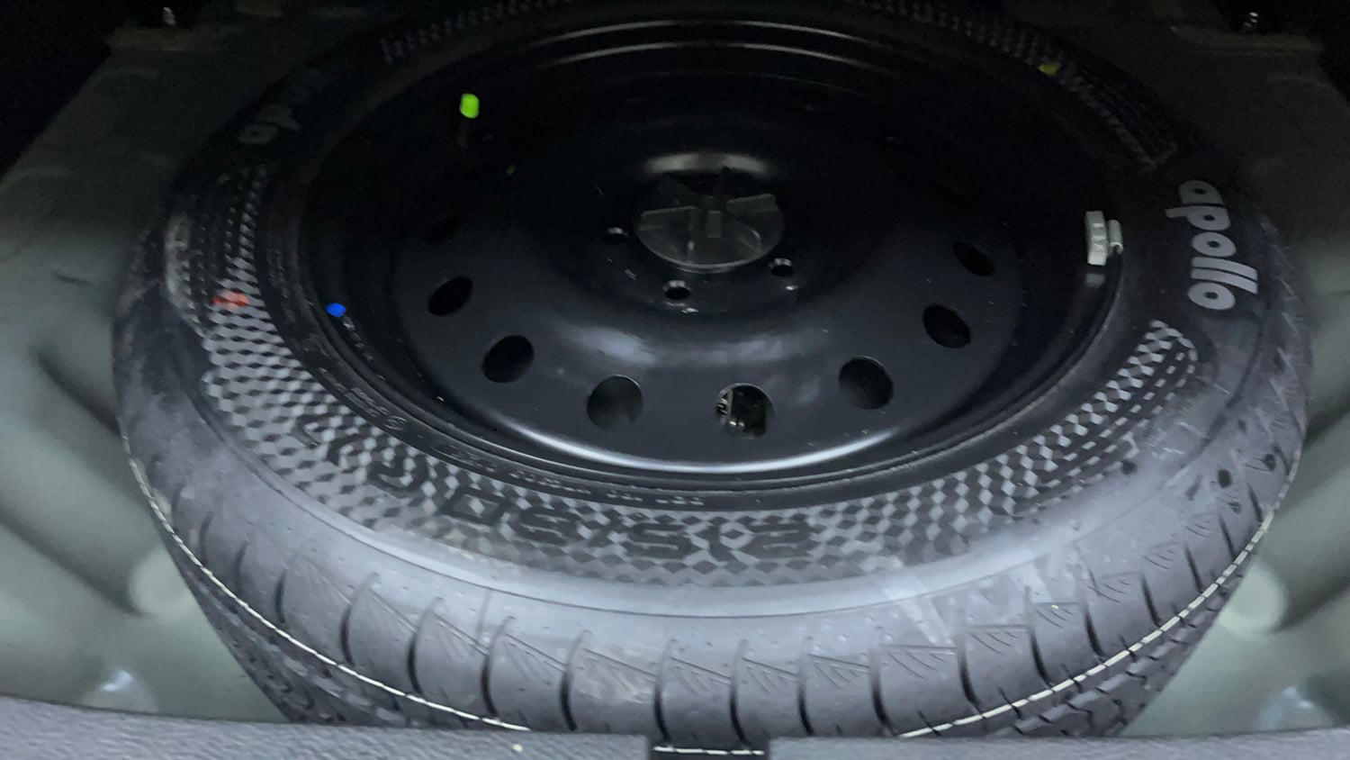 Used 2024 Maruti Suzuki Grand Vitara Sigma Smart Hybrid Petrol Manual tyres SPARE TYRE VIEW
