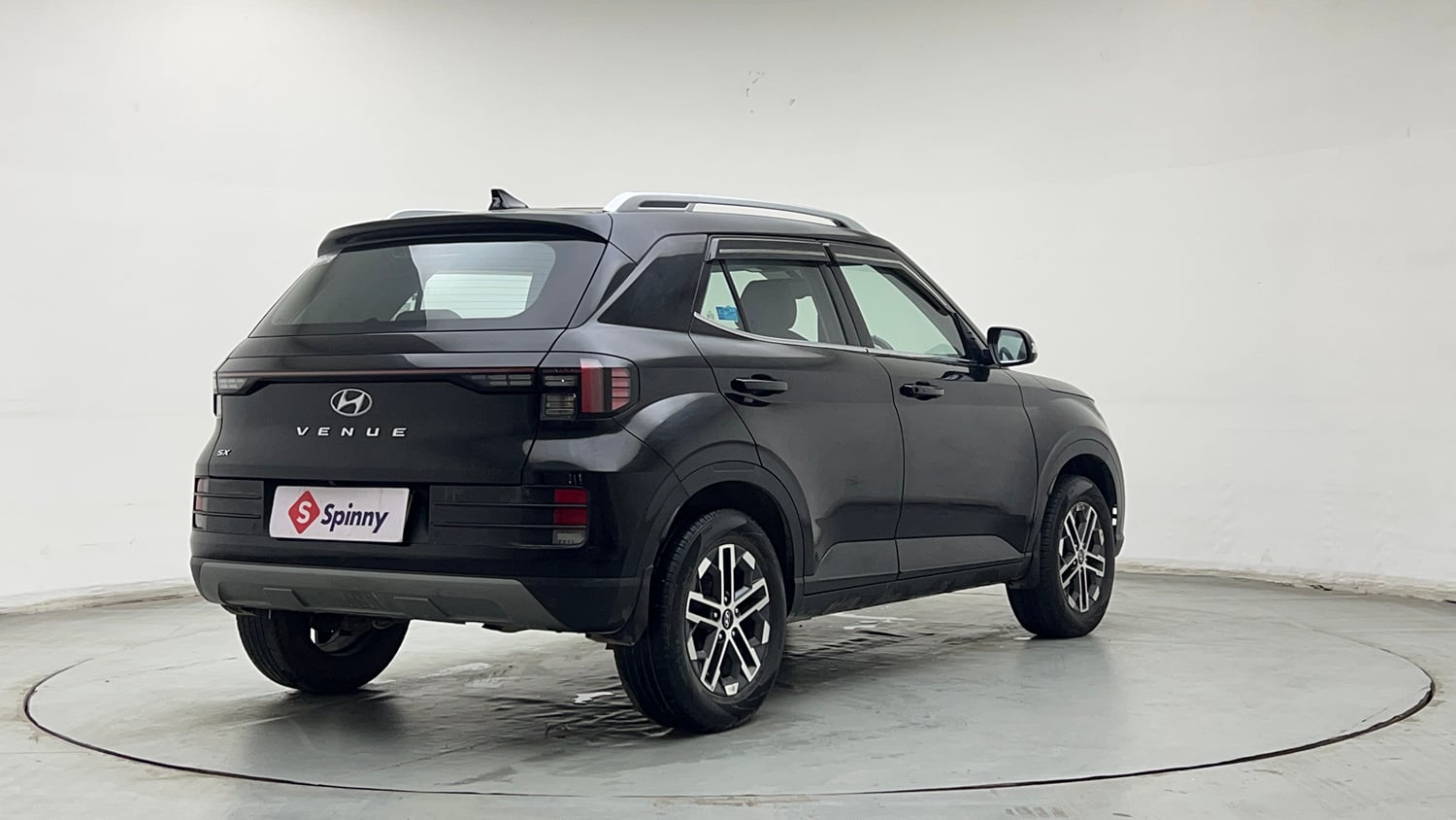 Used 2022 Hyundai Venue SX 1.2 Petrol Petrol Manual exterior RIGHT REAR CORNER VIEW