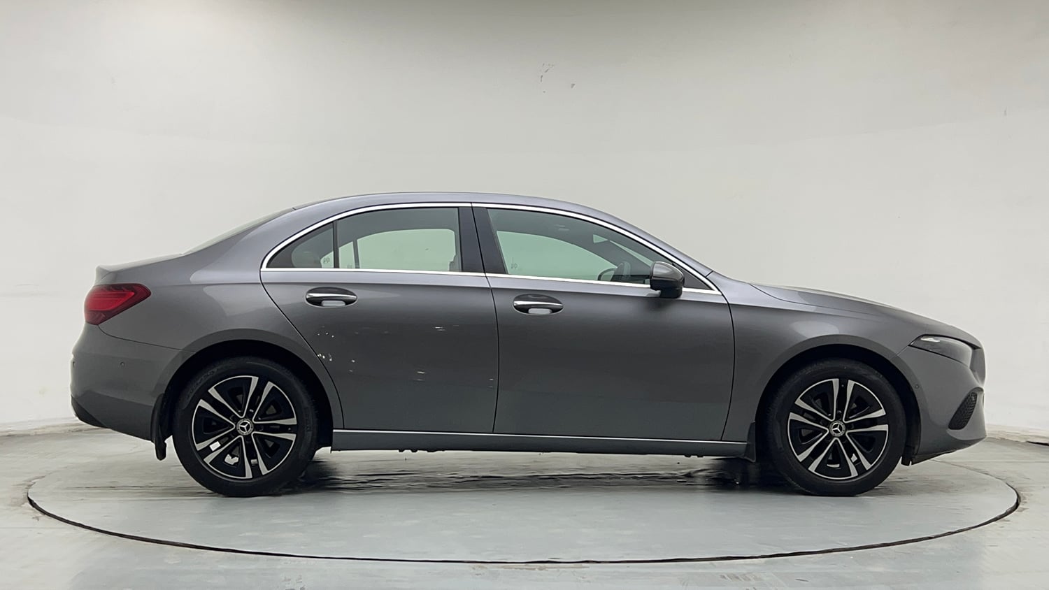 Used 2024 Mercedes-Benz A-Class Limousine 200 Petrol Automatic exterior RIGHT SIDE VIEW