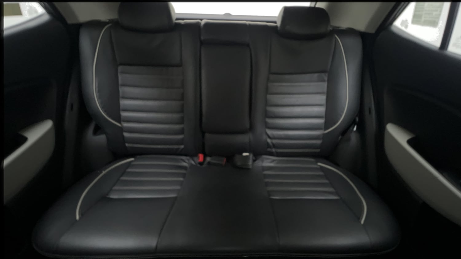 Used 2022 Hyundai Venue SX 1.2 Petrol Petrol Manual interior REAR SEAT CONDITION VIEW
