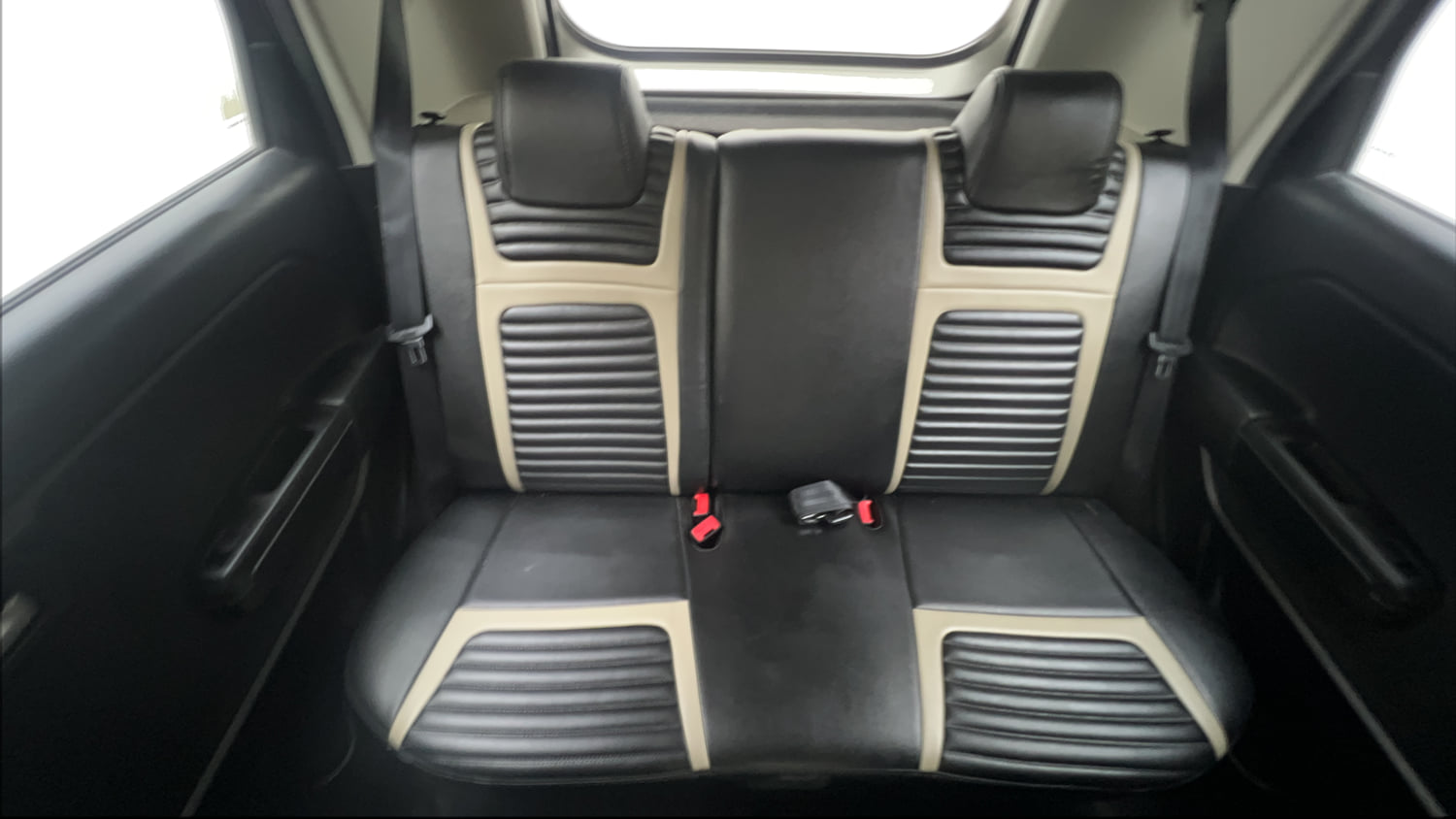 Used 2023 Maruti Suzuki Wagon R VXI 1.0 AGS Petrol Automatic interior REAR SEAT CONDITION VIEW