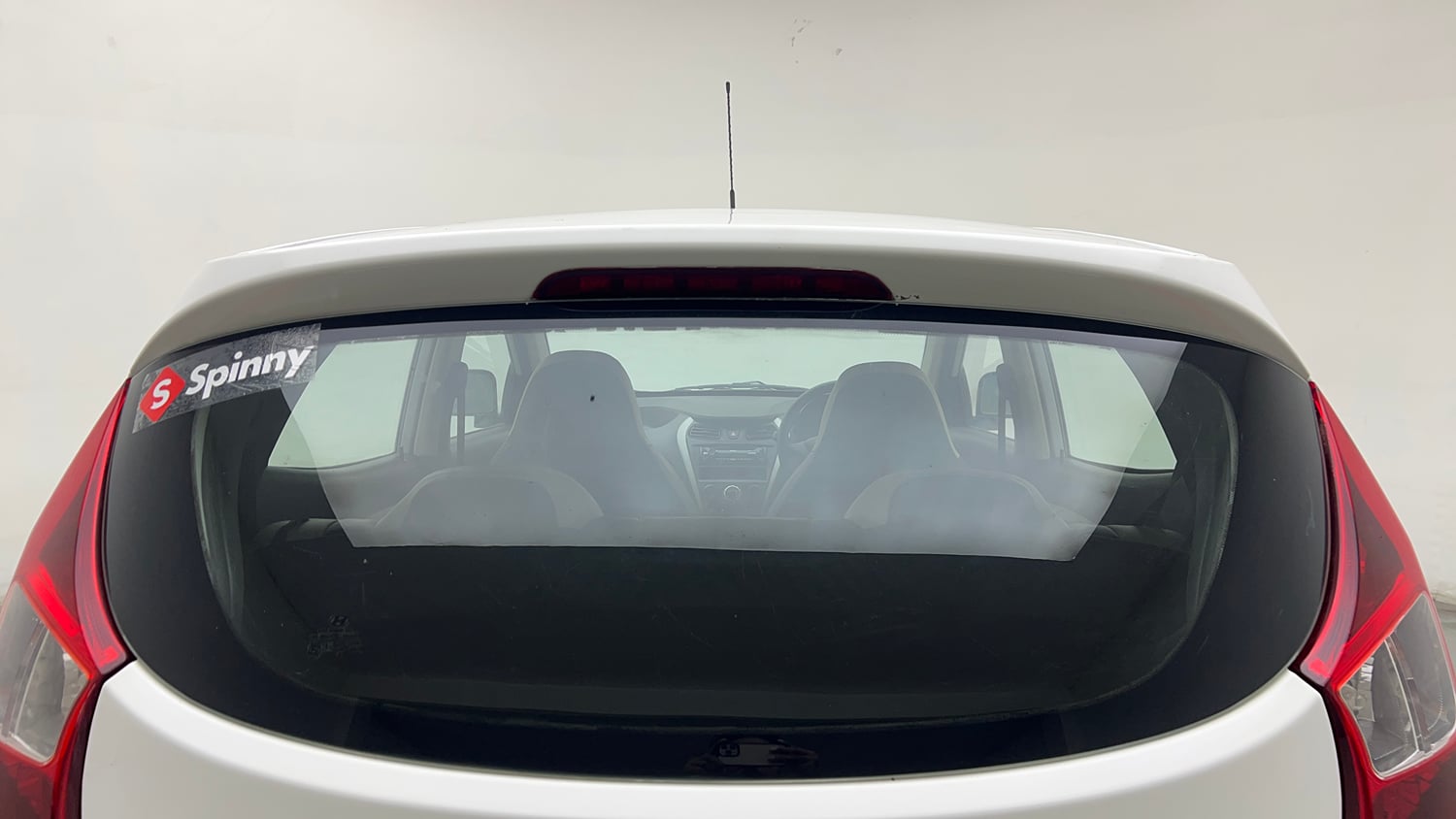 Used 2016 Hyundai Eon Era + Petrol Manual exterior BACK WINDSHIELD VIEW