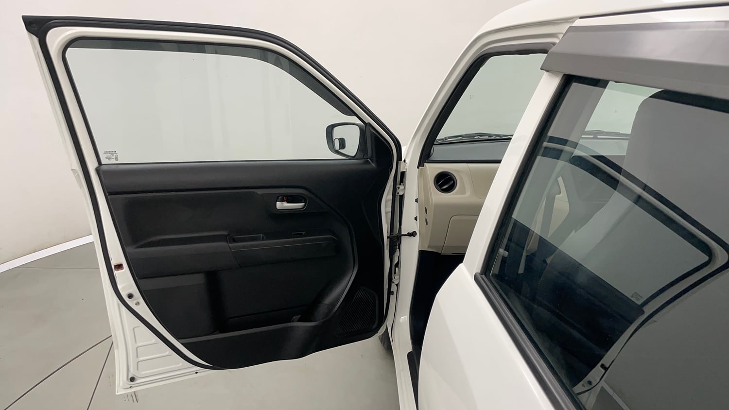 Used 2024 Maruti Suzuki Wagon R VXI 1.0 Petrol Manual interior LEFT FRONT DOOR OPEN VIEW