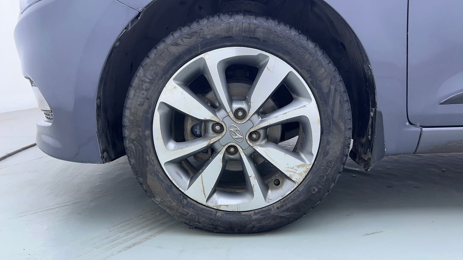 Used 2016 Hyundai Elite i20 Asta 1.2 Petrol Manual tyres LEFT FRONT TYRE RIM VIEW