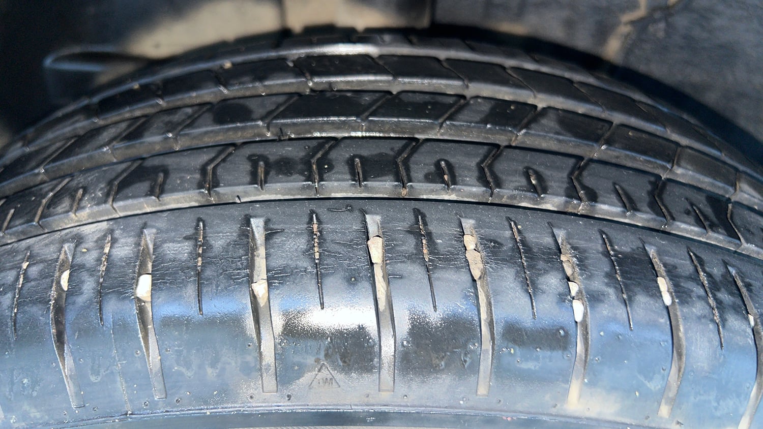 Used 2022 Tata Punch Camo Accomplished Dazzle AMT Petrol Automatic tyres RIGHT REAR TYRE TREAD VIEW