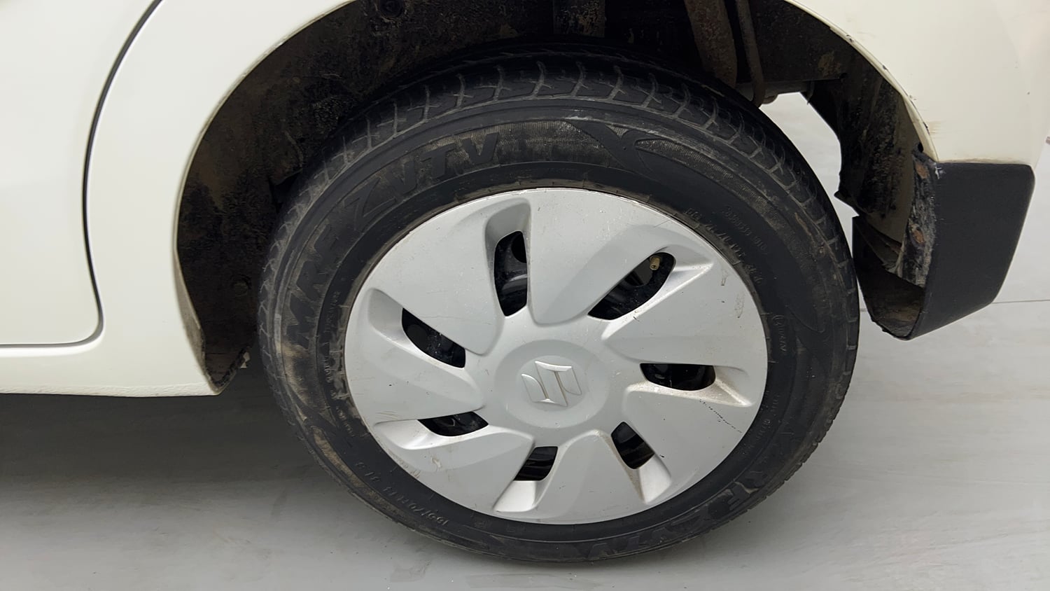 Used 2017 Maruti Suzuki Celerio ZXi Petrol Manual tyres LEFT REAR TYRE RIM VIEW