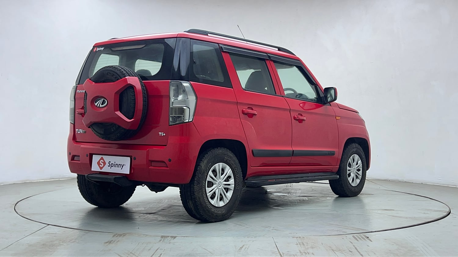 Used 2019 Mahindra TUV300 T6 Plus Diesel Manual exterior RIGHT REAR CORNER VIEW