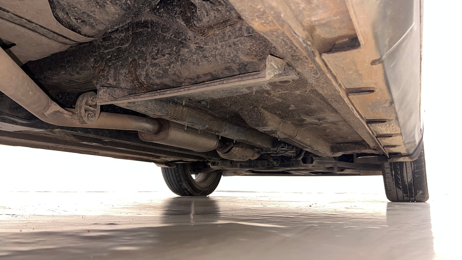 Used 2024 Kia Seltos GTX Plus 1.5 Turbo Petrol DCT Petrol Automatic extra REAR RIGHT UNDERBODY VIEW