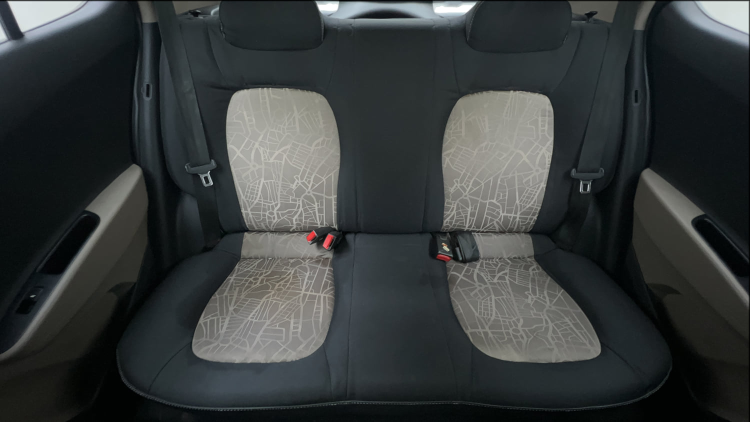 Used 2013 Hyundai Grand i10 Sportz 1.1 CRDi Diesel Manual interior REAR SEAT CONDITION VIEW