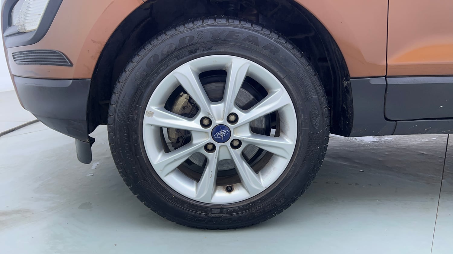 Used 2019 Ford EcoSport Titanium 1.5L Ti-VCT Petrol Manual tyres LEFT FRONT TYRE RIM VIEW