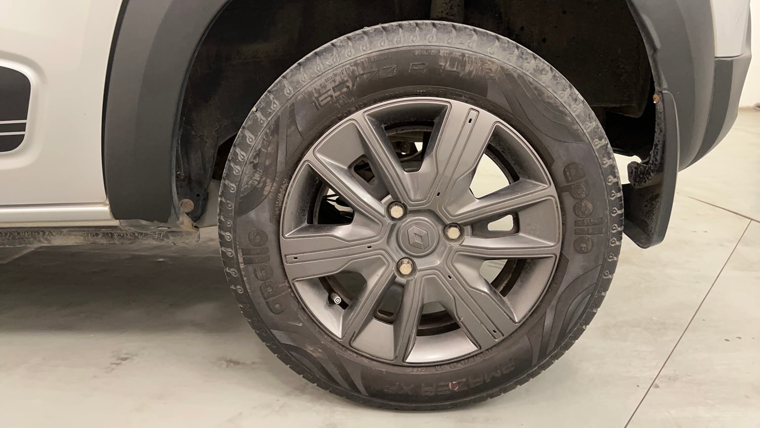 Used 2021 Renault Kwid Neotech RXL 1.0  AMT Petrol Automatic tyres LEFT REAR TYRE RIM VIEW