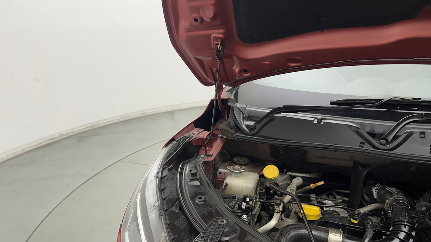 Used 2021 Nissan Magnite XV Premium Turbo (O) CVT Dual Tone Petrol Automatic engine ENGINE RIGHT SIDE HINGE & APRON VIEW