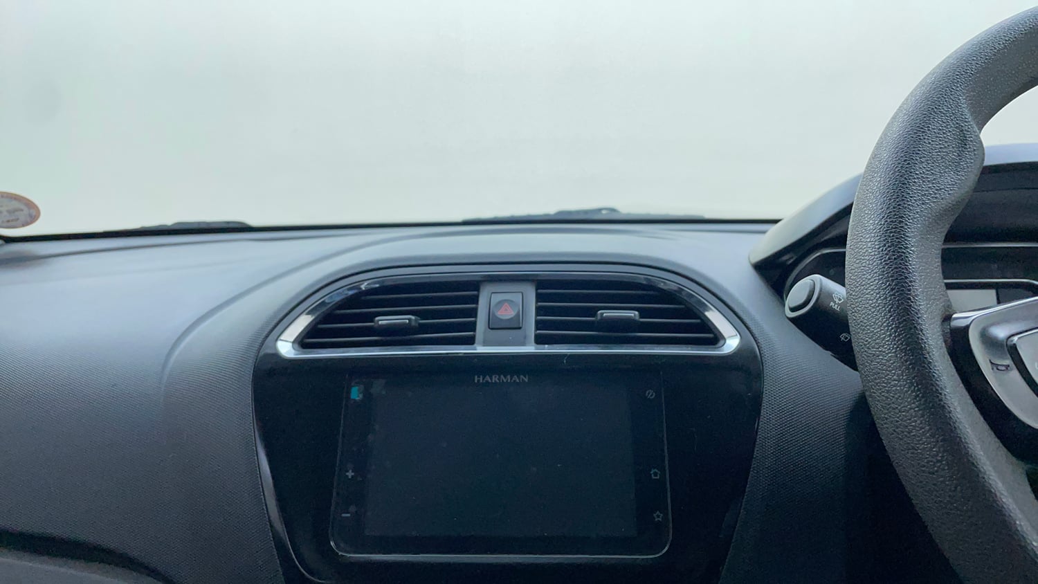 Used 2021 Tata Tiago XZ Plus Dual Tone Petrol Manual top_features Integrated (in-dash) music system
