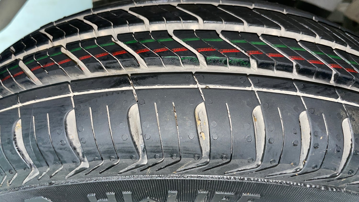 Used 2021 Maruti Suzuki Alto 800 VXi Petrol Manual tyres RIGHT REAR TYRE TREAD VIEW
