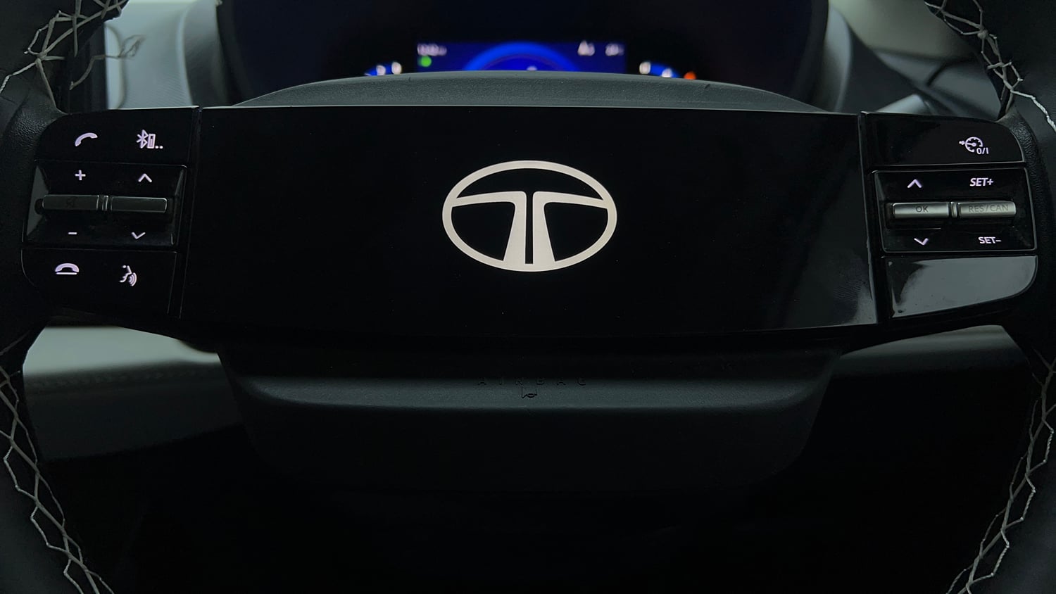 Used 2024 Tata Nexon Creative Plus 1.2 Revotron Petrol 7DCA Petrol Automatic top_features Airbags