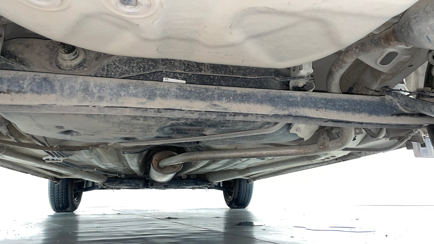 Used 2024 Maruti Suzuki Wagon R VXI 1.0 Petrol Manual extra REAR UNDERBODY VIEW (TAKEN FROM REAR)