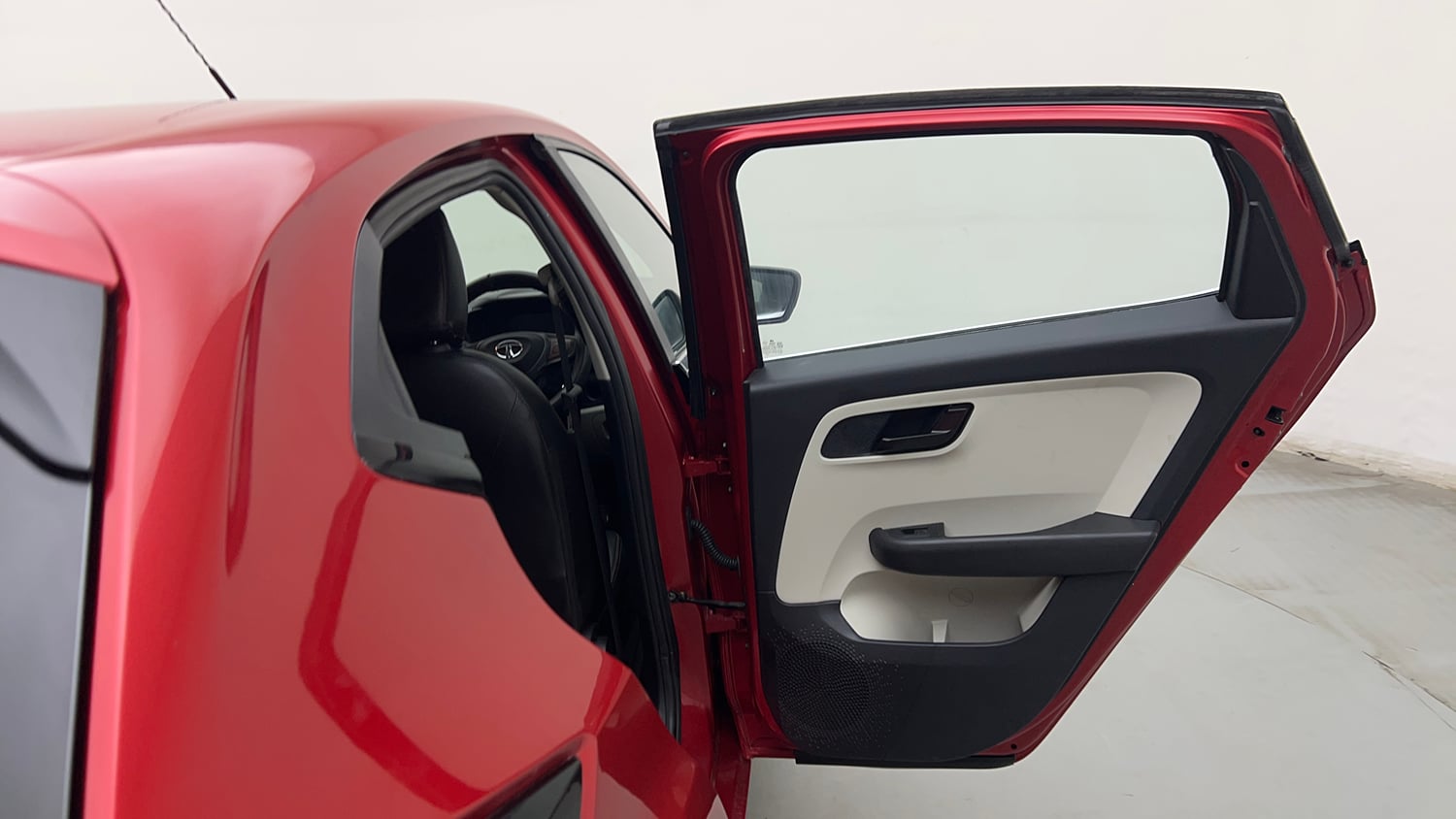 Used 2023 Tata Altroz XM Plus iCNG Cng Manual interior RIGHT REAR DOOR OPEN VIEW