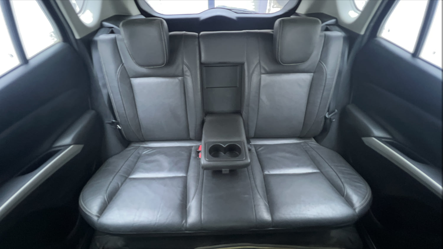 Used 2015 Maruti Suzuki S-Cross Alpha 1.6 Diesel Manual interior REAR SEAT CONDITION VIEW