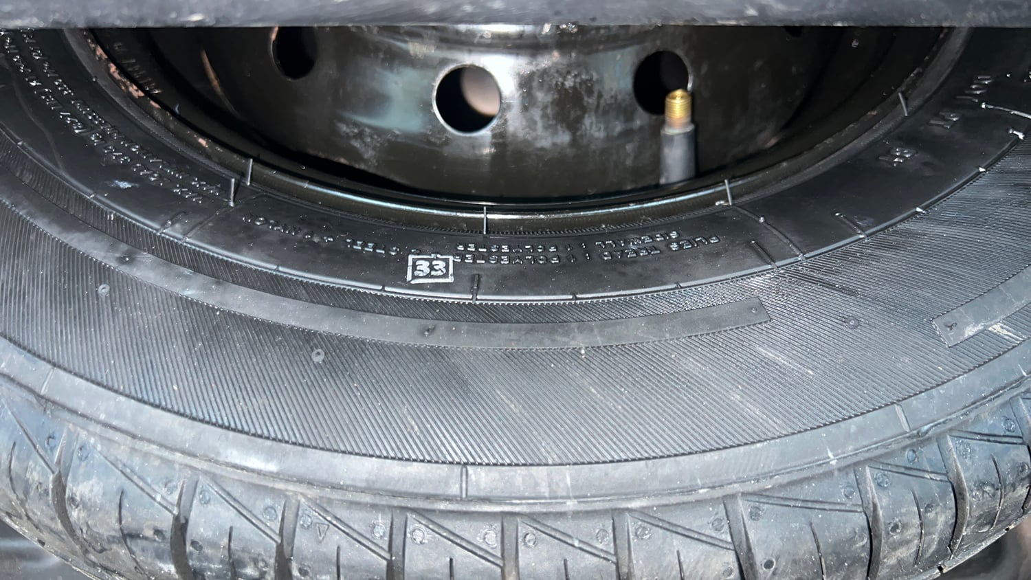 Used 2022 Maruti Suzuki Alto 800 LXi (O) CNG Cng Manual tyres SPARE TYRE VIEW