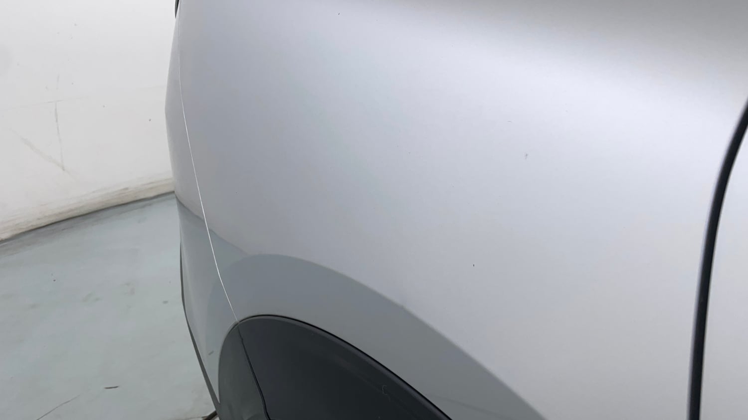 Used 2023 Kia Carens Premium 1.4 Petrol 7 STR Petrol Manual dents MINOR SCRATCH