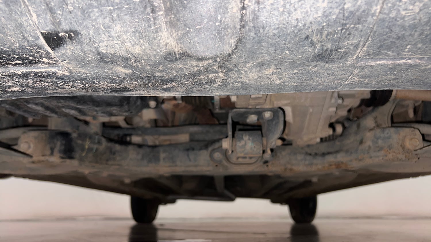 Used 2016 Hyundai Elite i20 Sportz 1.2 Petrol Manual extra FRONT LEFT UNDERBODY VIEW