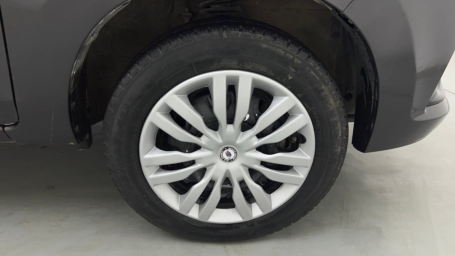Used 2016 Maruti Suzuki Alto K10 VXi Petrol Manual tyres RIGHT FRONT TYRE RIM VIEW