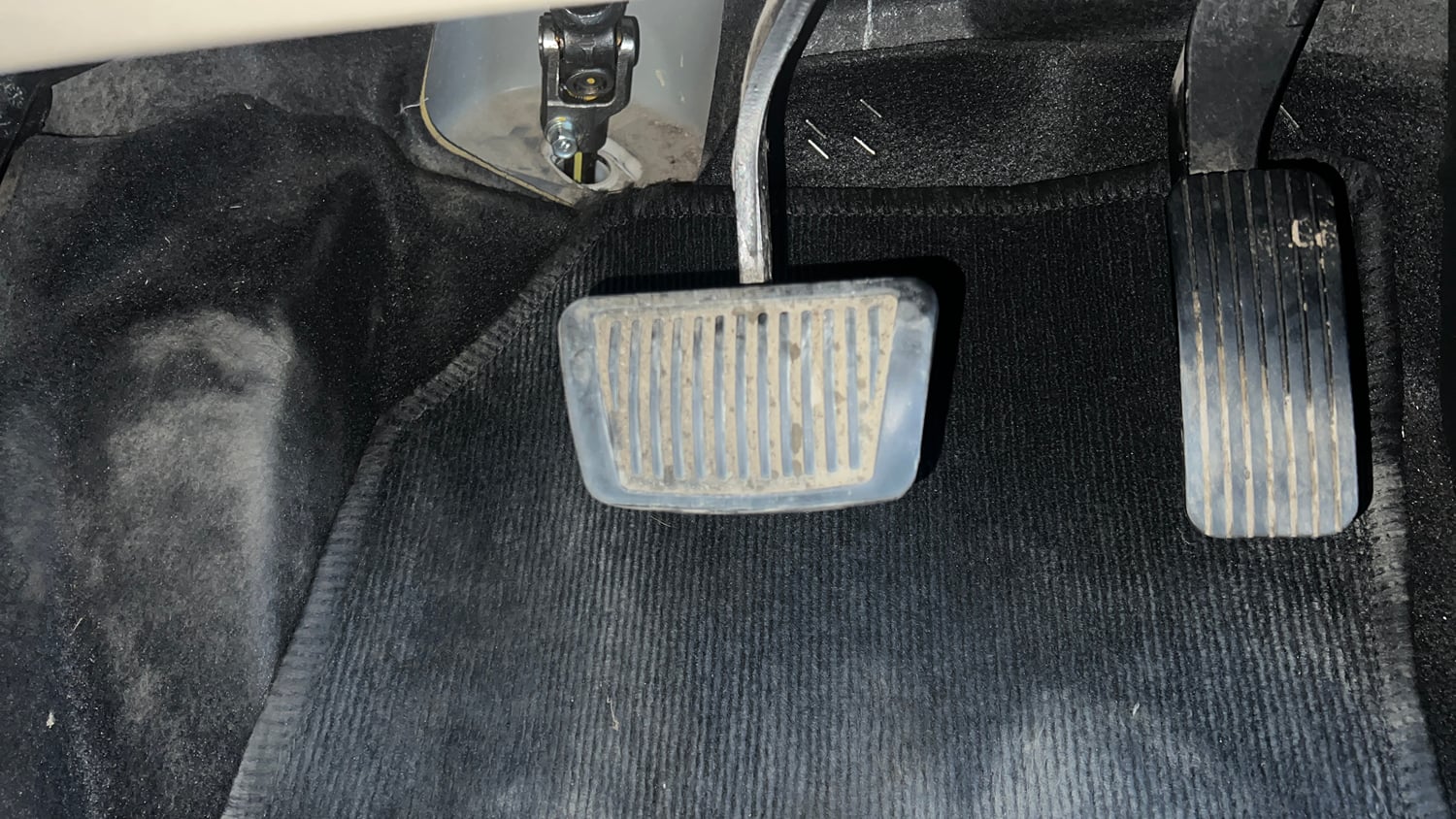 Used 2017 Hyundai Verna SX (O) 1.6 VTVT AT Petrol Automatic interior PEDALS VIEW