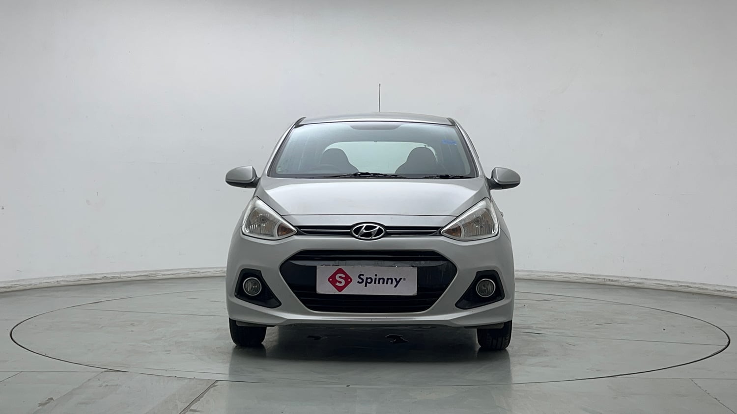 Used 2016 Hyundai Grand i10 Magna 1.2 Kappa VTVT Petrol Manual exterior FRONT VIEW
