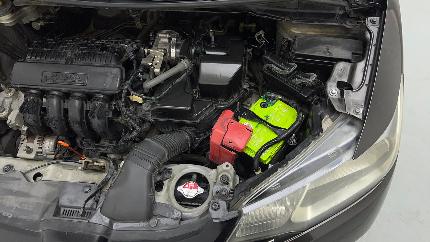 Used 2016 Honda Jazz V AT Petrol Petrol Automatic engine ENGINE LEFT SIDE VIEW