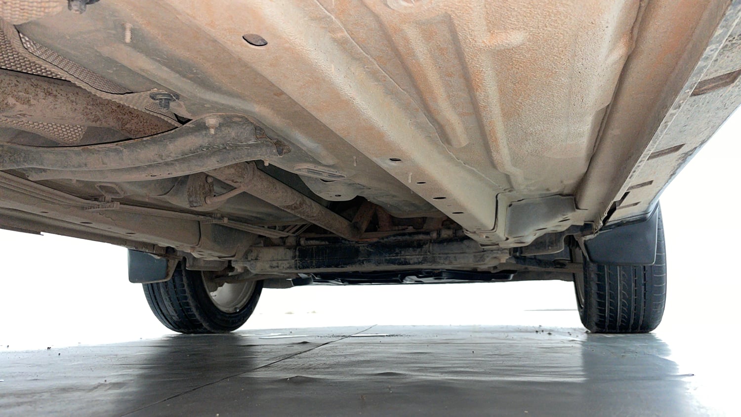 Used 2018 Ford EcoSport Titanium + 1.5L TDCi Diesel Manual extra REAR RIGHT UNDERBODY VIEW