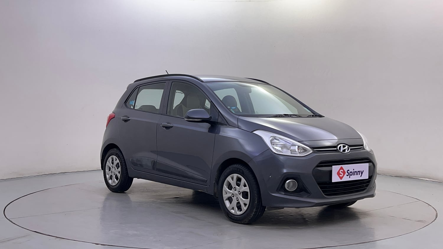 Used 2016 Hyundai Grand i10 Sportz 1.2 Kappa VTVT Petrol Manual exterior RIGHT FRONT CORNER VIEW