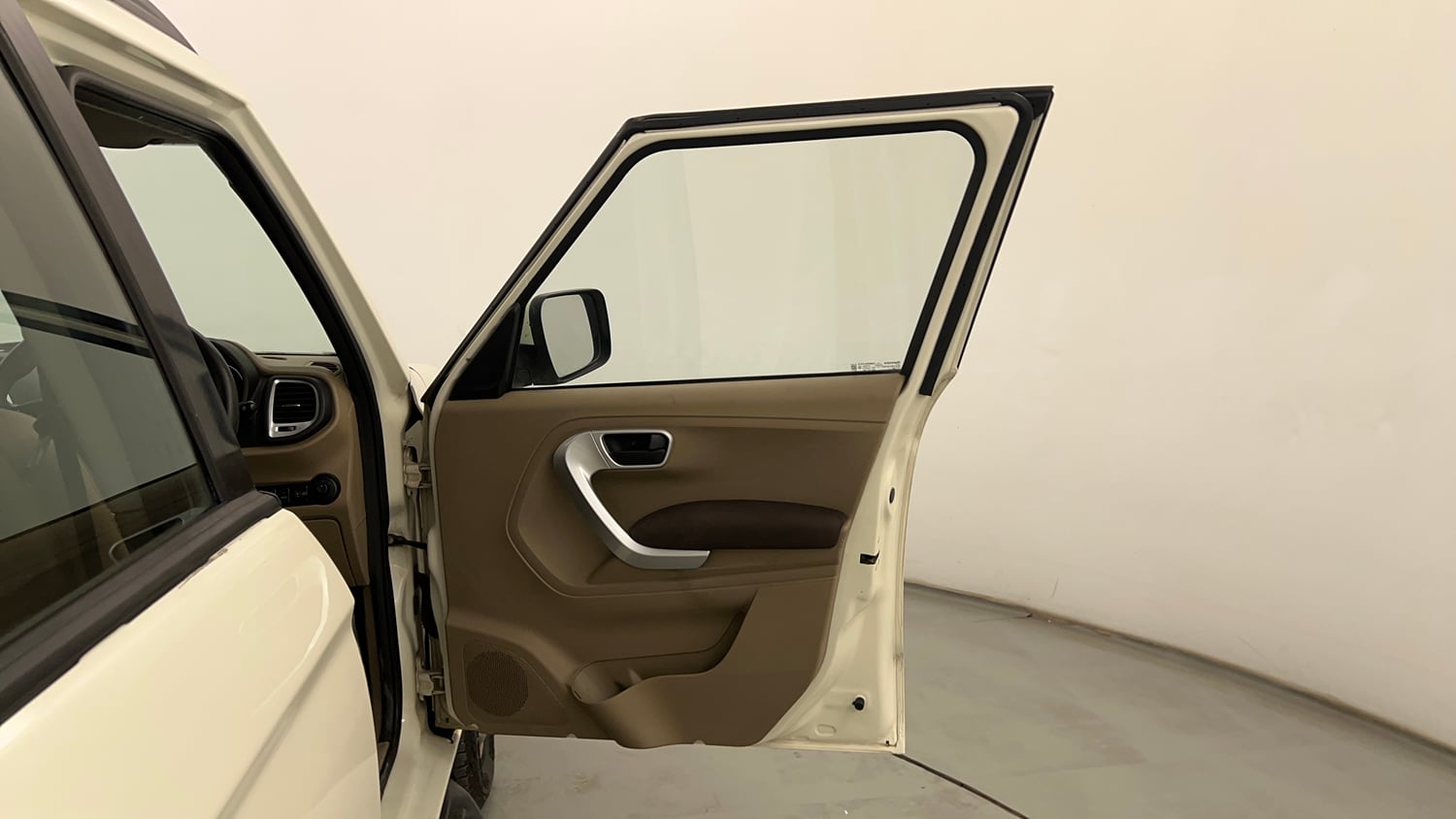 Used 2016 Mahindra TUV300 T8 Diesel Manual interior RIGHT FRONT DOOR OPEN VIEW