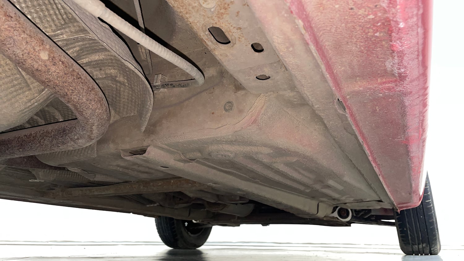 Used 2012 Ford Figo Duratec Petrol ZXI 1.2 Petrol Manual extra REAR RIGHT UNDERBODY VIEW