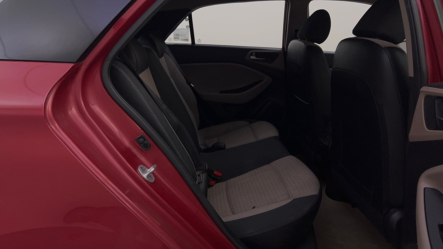 Used 2016 Hyundai Elite i20 Sportz 1.2 Petrol Manual interior RIGHT SIDE REAR DOOR CABIN VIEW