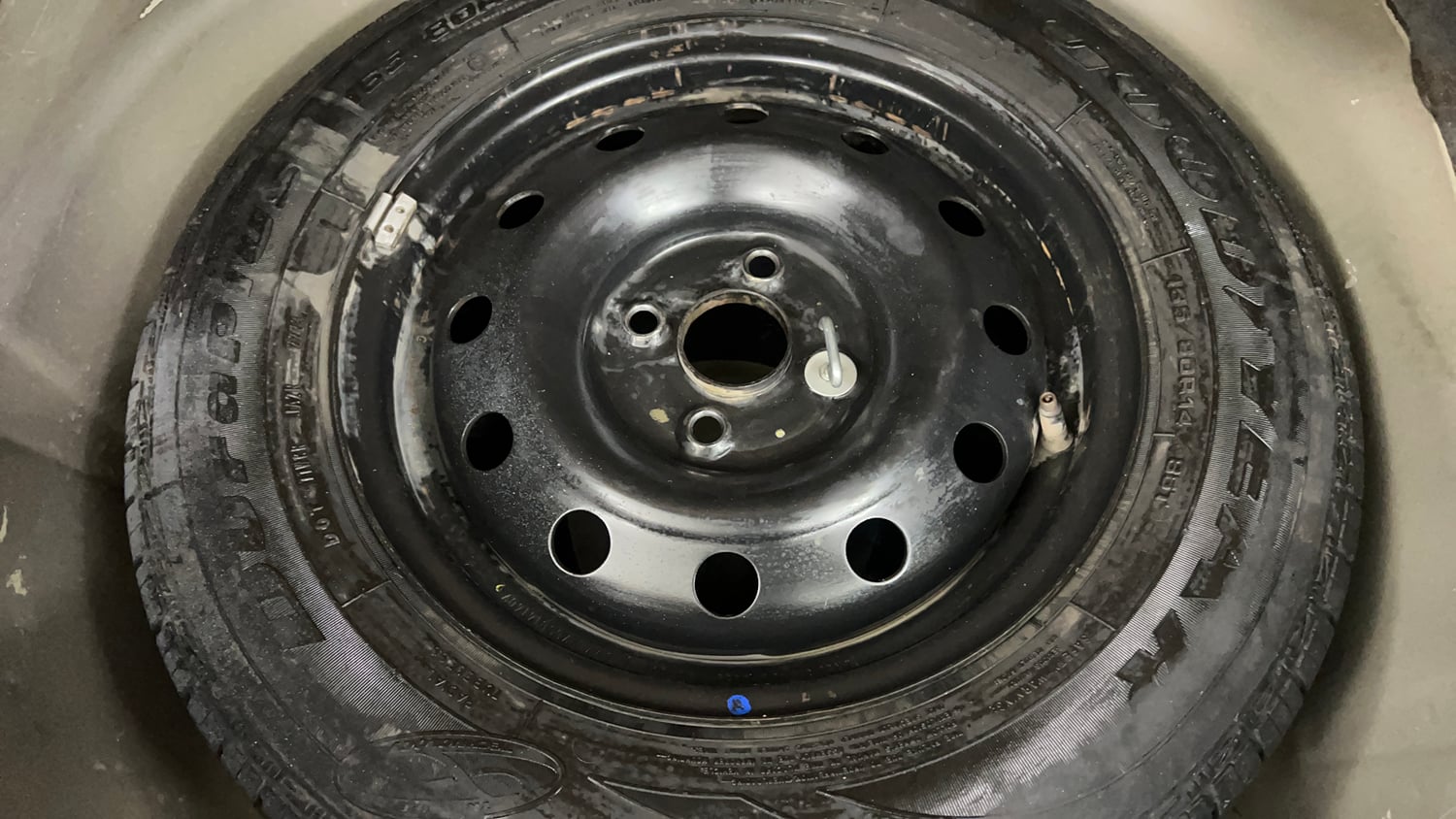 Used 2012 Maruti Suzuki Swift Dzire VXI Petrol Manual tyres SPARE TYRE VIEW
