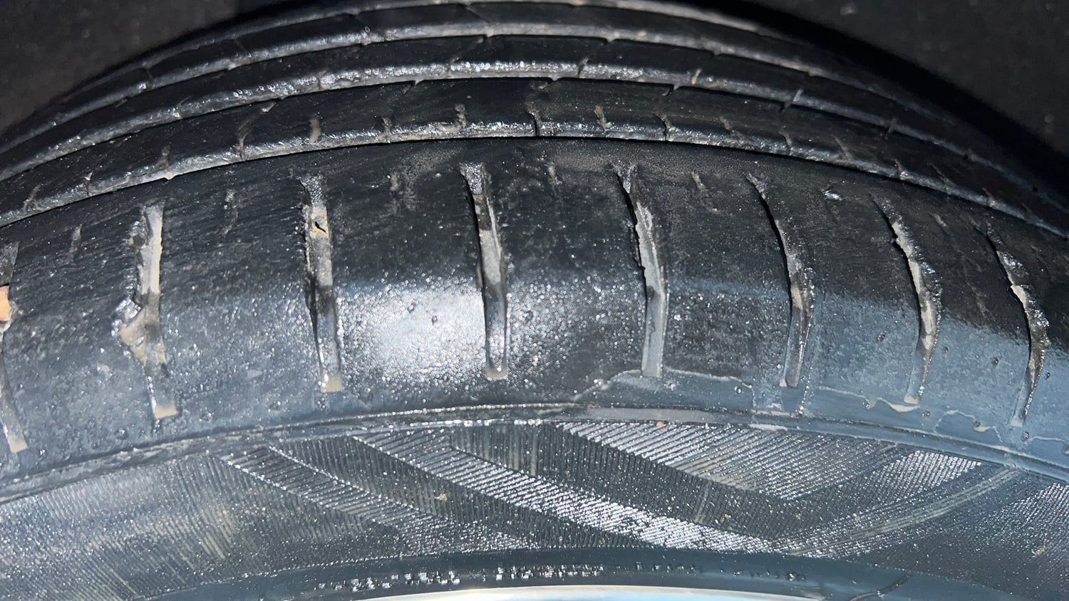 Used 2020 Maruti Suzuki Baleno Zeta Petrol Manual tyres RIGHT REAR TYRE TREAD VIEW