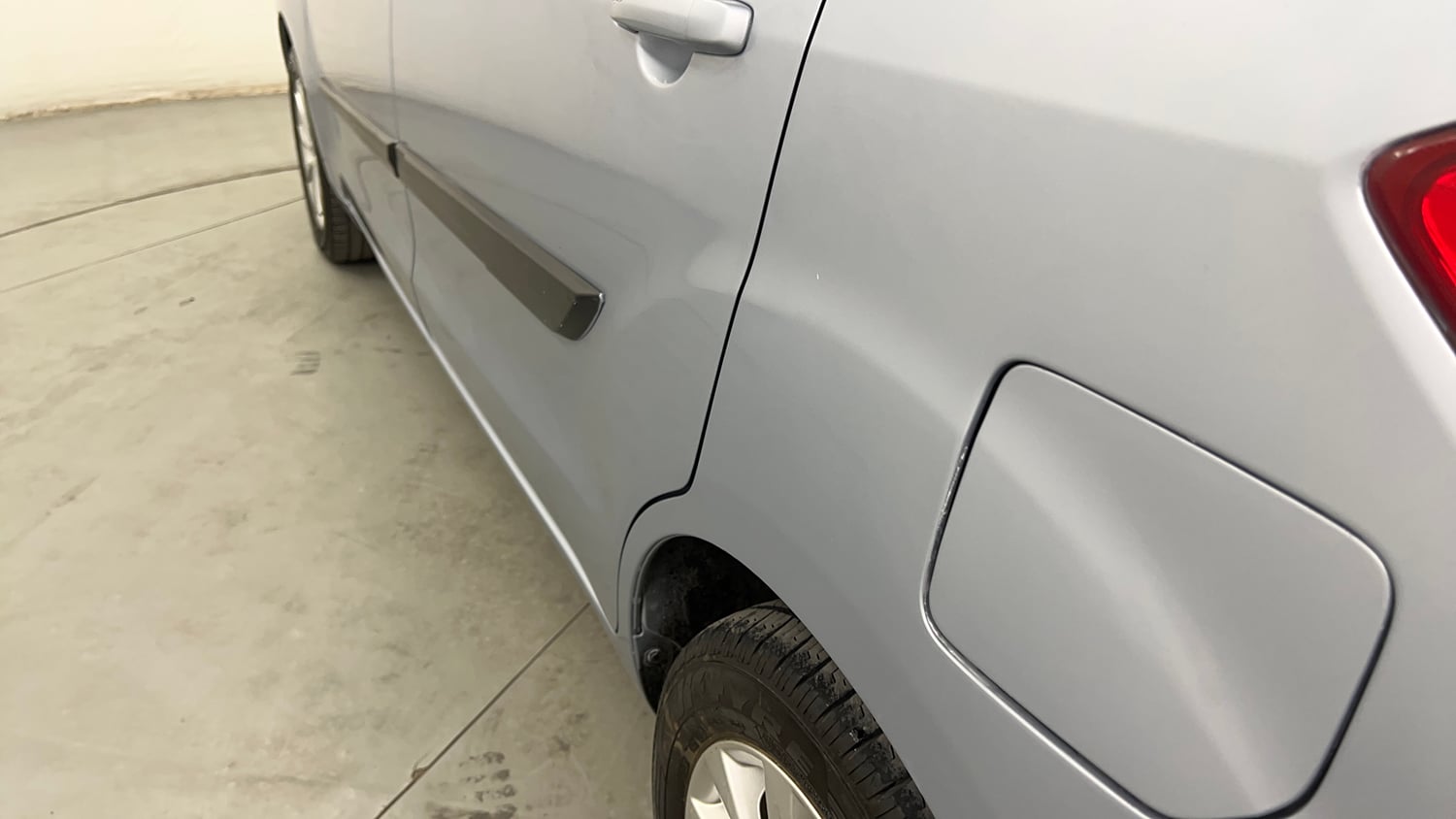 Used 2014 Maruti Suzuki Ertiga ZXi Petrol Manual dents MINOR SCRATCH