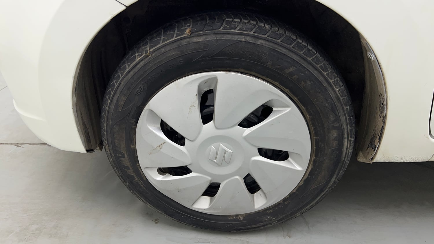 Used 2017 Maruti Suzuki Celerio ZXi Petrol Manual tyres LEFT FRONT TYRE RIM VIEW