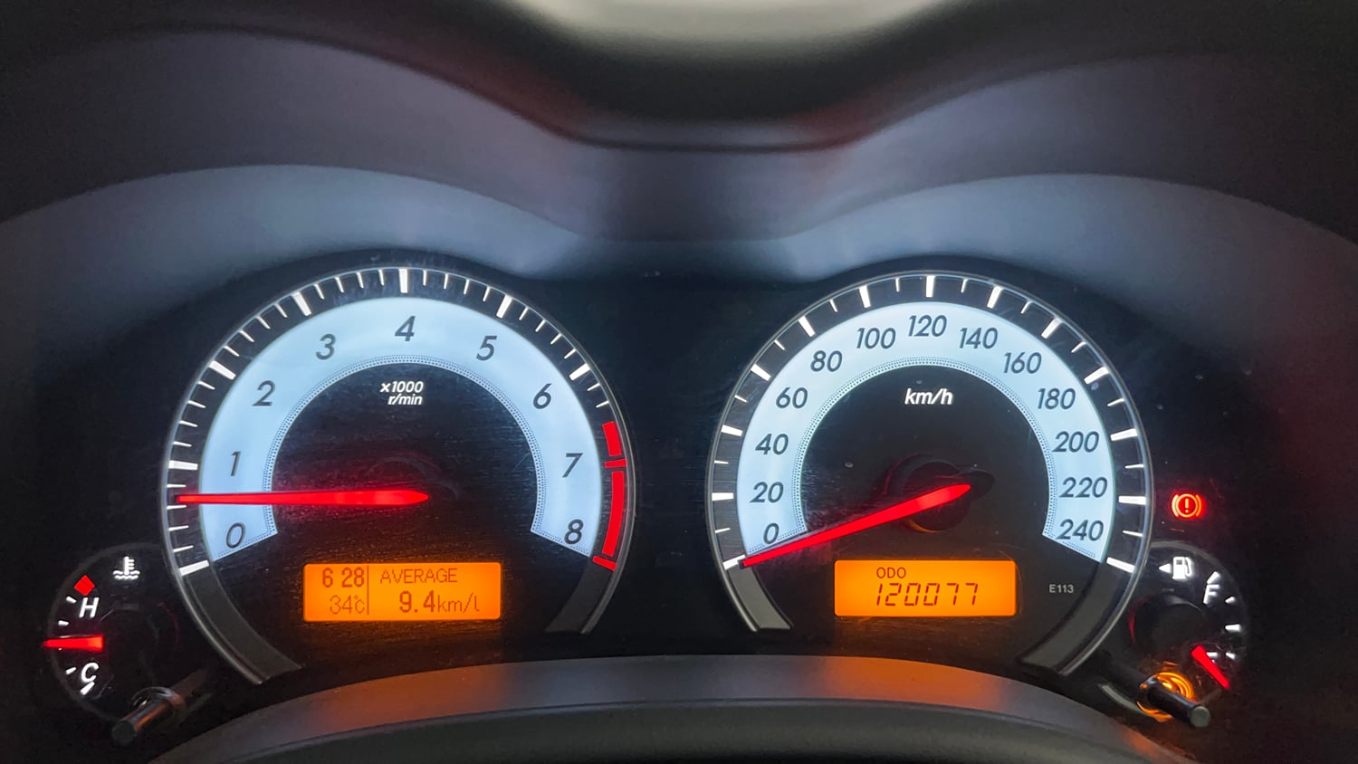 Used 2013 Toyota Corolla Altis 1.8 G Petrol Manual interior CLUSTERMETER VIEW