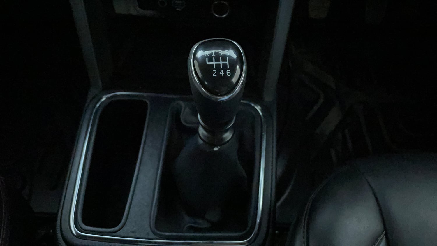 Used 2025 Mahindra Thar LX Hard Top Diesel MT RWD Diesel Manual interior GEAR  KNOB VIEW