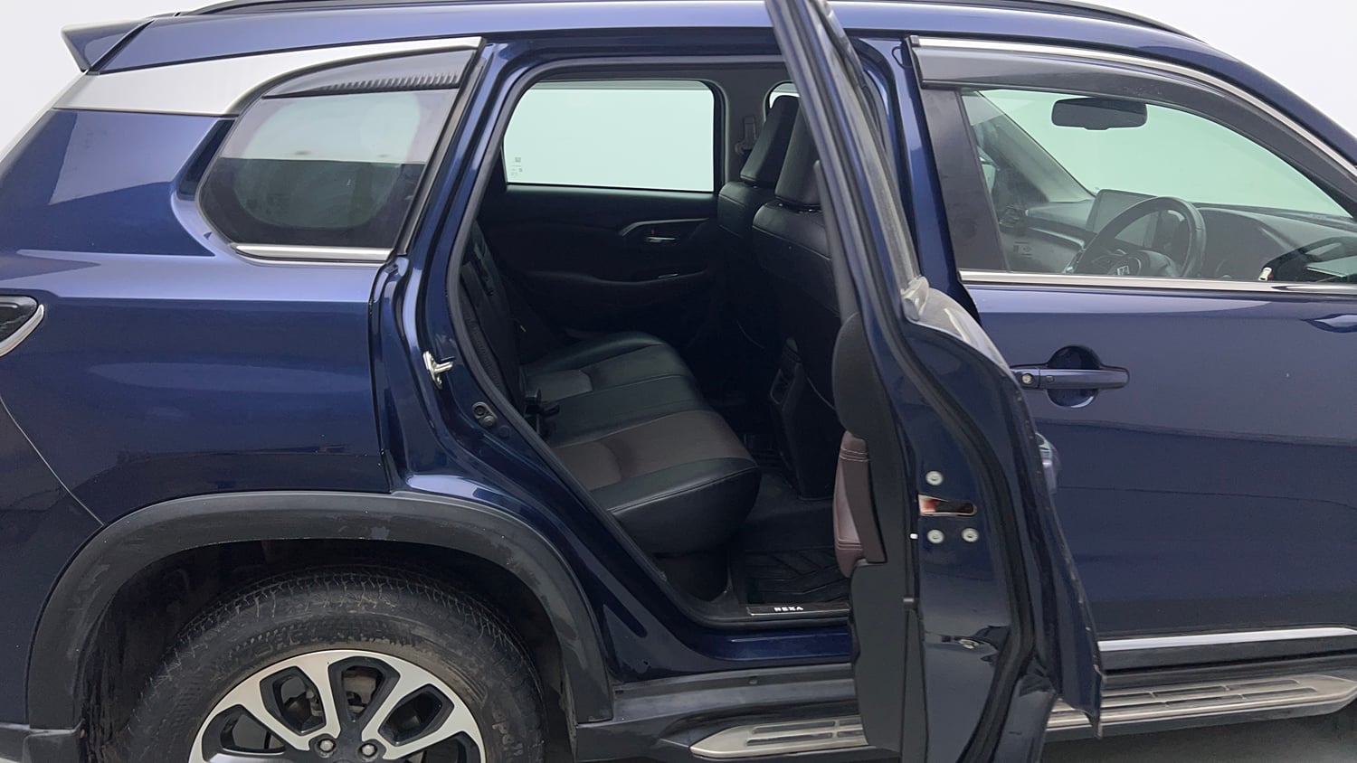 Used 2023 Maruti Suzuki Grand Vitara Alpha Smart Hybrid AT Petrol Automatic interior RIGHT SIDE REAR DOOR CABIN VIEW