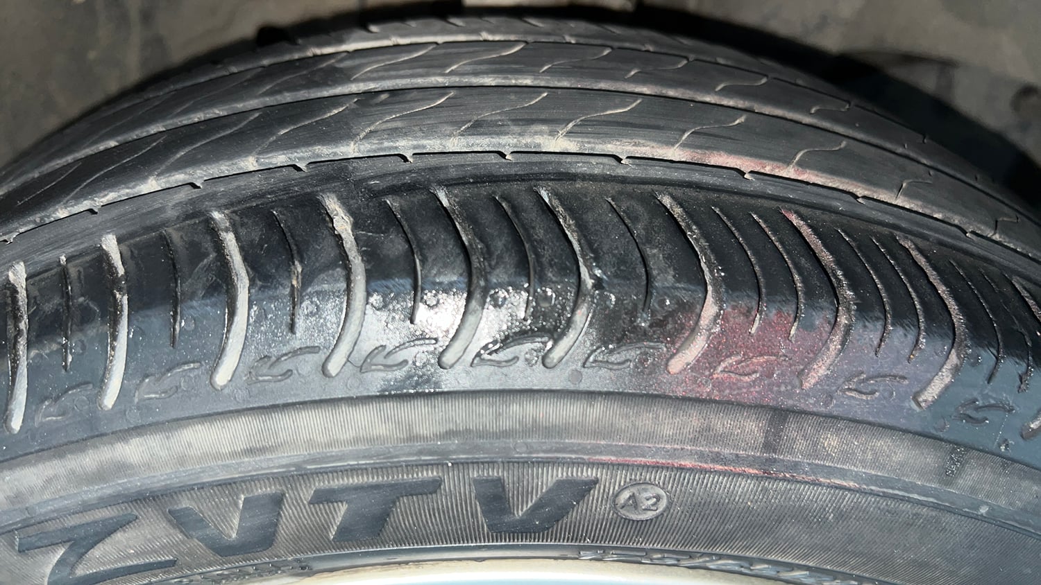 Used 2020 Honda Amaze 1.2 V MT Petrol Petrol Manual tyres RIGHT FRONT TYRE TREAD VIEW