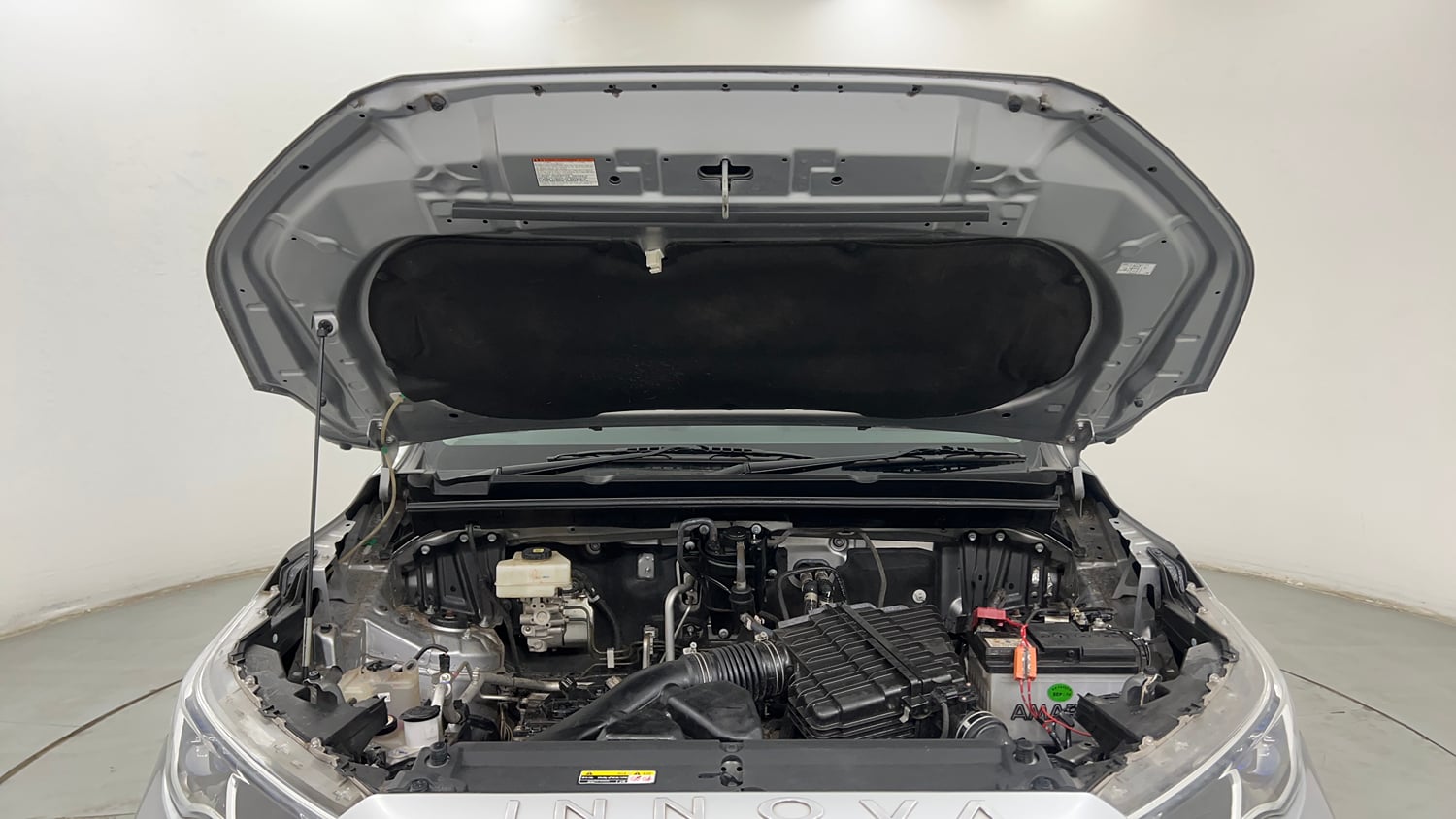 Used 2023 Toyota Innova Hycross VX Hybrid 8 STR Hybrid Automatic engine ENGINE & BONNET OPEN FRONT VIEW