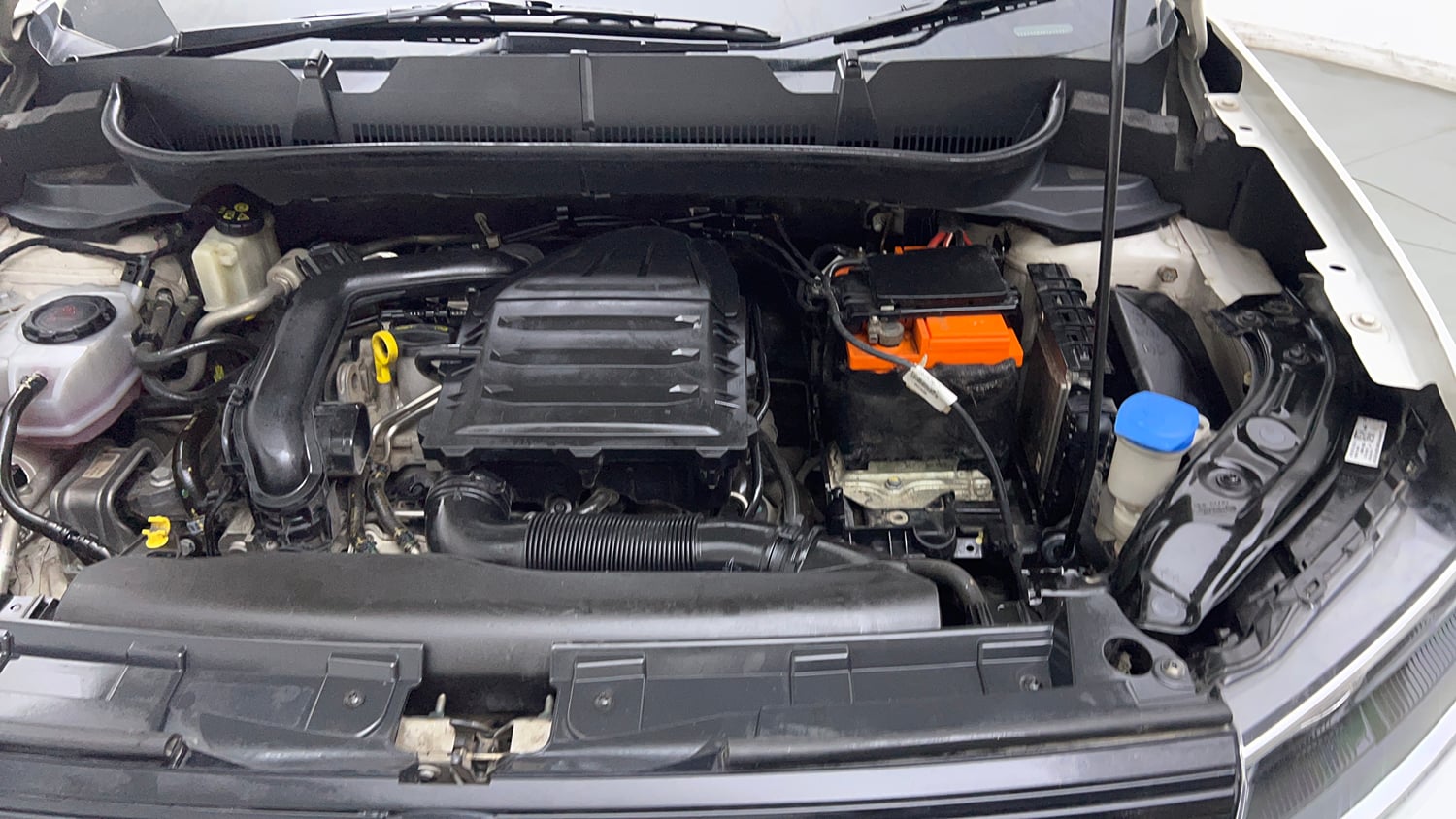 Used 2022 Volkswagen Taigun Highline 1.0 TSI MT Petrol Manual engine ENGINE LEFT SIDE VIEW