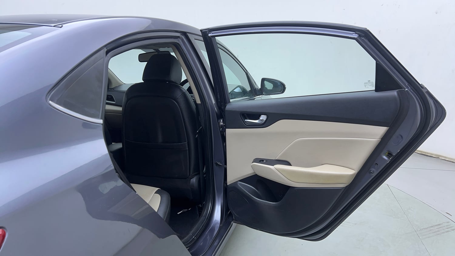 Used 2017 Hyundai Verna SX (O) 1.6 VTVT AT Petrol Automatic interior RIGHT REAR DOOR OPEN VIEW