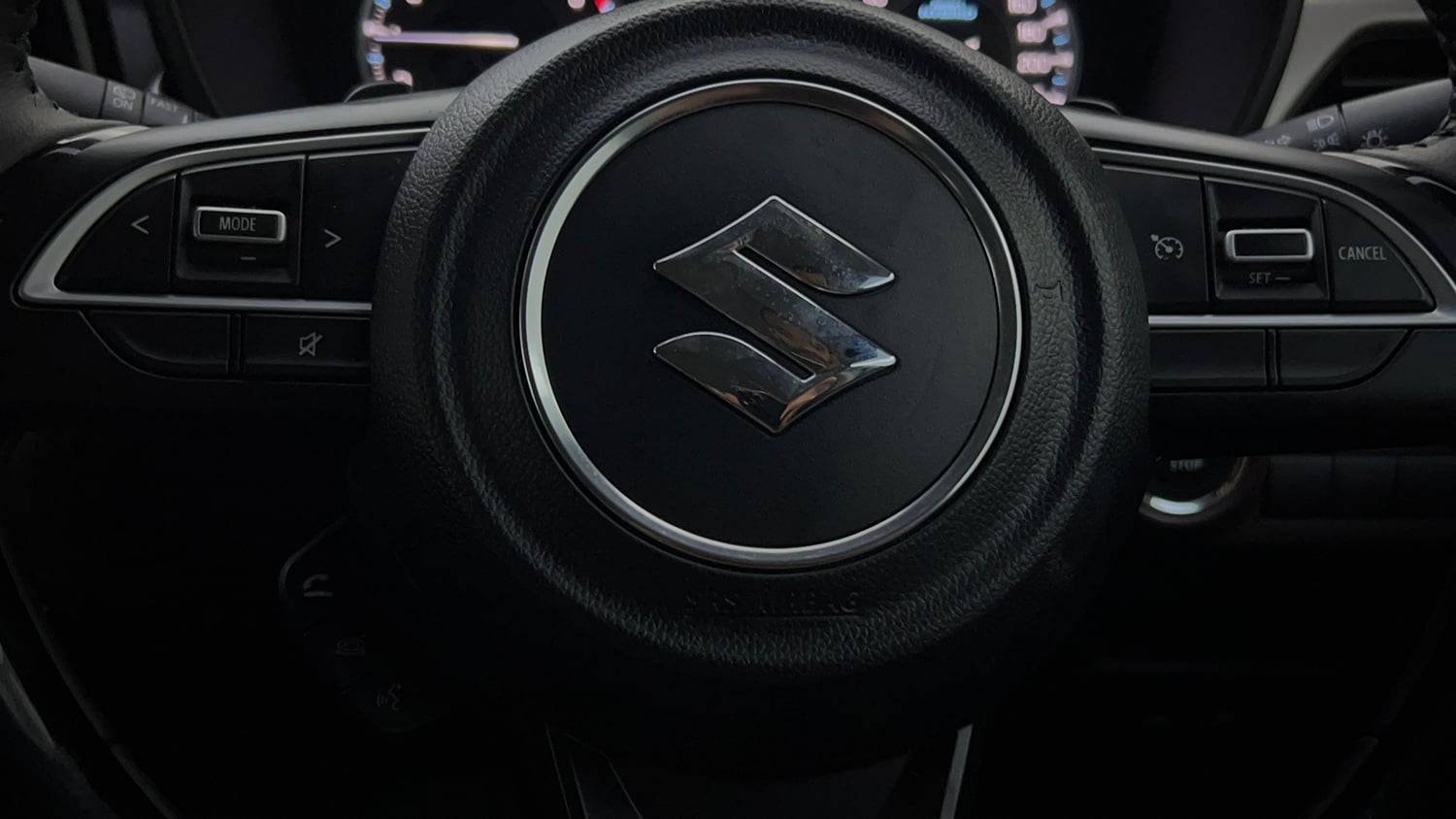 Used 2024 Maruti Suzuki Fronx Alpha 1.0L Turbo 6 AT Petrol Automatic top_features Airbags